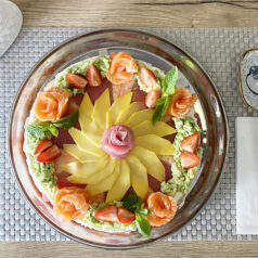 Sushi dort s avokádem Guacamole pro 6 – 8 osob